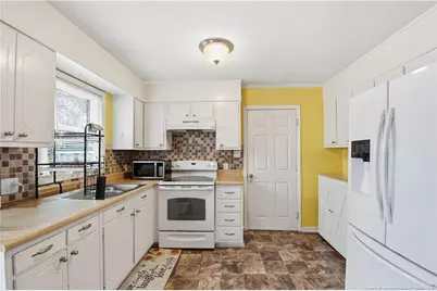 1633 Cawdor Drive, Fayetteville, NC 28304 - Photo 10