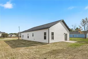 1523 McBryde Lake Rd, Raeford, NC 28376 - Photo 6