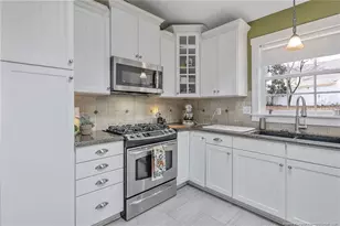 306 Rush Rd, Fayetteville, NC 28305 - Photo 16