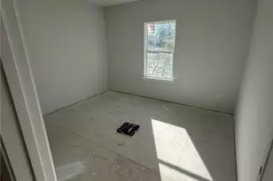 5062 Bluebird Dr, Sanford, NC 27332 - Photo 10