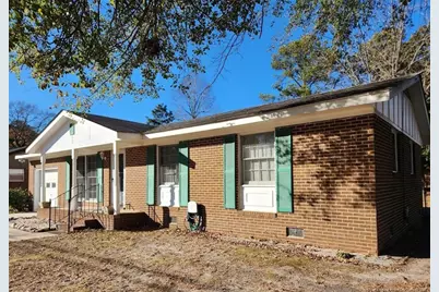 706 Regina Drive, Spring Lake, NC 28390 - Photo 2