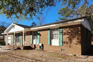 706 Regina Dr, Spring Lake, NC 28390 - Photo 2