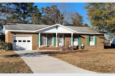 706 Regina Drive, Spring Lake, NC 28390 - Photo 4