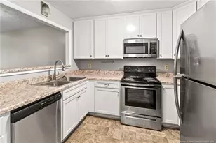 1190 Wrenwood Ct, Fayetteville, NC 28303 - Photo 4