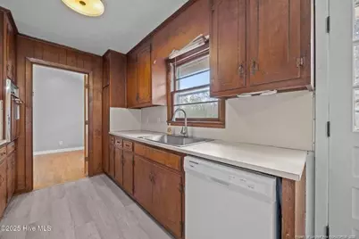 820 E Donaldson Avenue, Raeford, NC 28376 - Photo 28