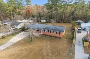 820 E Donaldson Ave, Raeford, NC 28376 - Photo 8