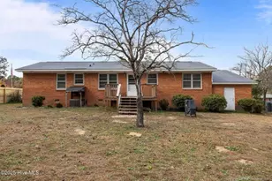 820 E Donaldson Ave, Raeford, NC 28376 - Photo 6