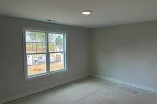 204 N Rabbit Run Dr, Smithfield, NC 27577 - Photo 12