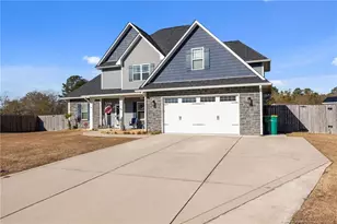 2418 Bankswood Ct, Fayetteville, NC 28304 - Photo 2