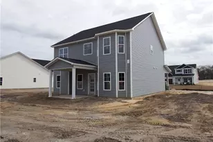 4734 Scenic Pines Dr, Hope Mills, NC 28348 - Photo 10