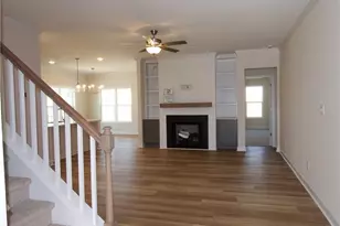 4730 Scenic Pines Dr, Hope Mills, NC 28348 - Photo 4