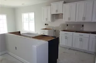 4733 Scenic Pines Dr, Hope Mills, NC 28348 - Photo 6