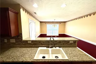 2512 Camp Lejeune Ct, Hope Mills, NC 28348 - Photo 6