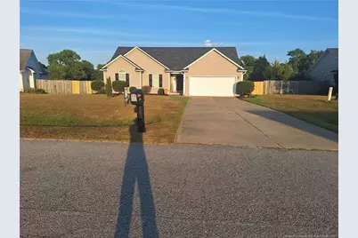 558 Copper Creek Drive, Raeford, NC 28376 - Photo 2