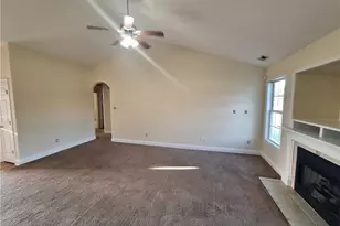 558 Copper Creek Dr, Raeford, NC 28376 - Photo 4