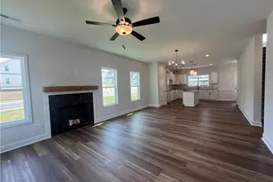 3879 Blackhills Rd, Fayetteville, NC 28311 - Photo 8