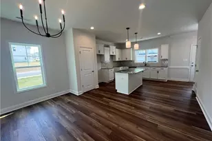3879 Blackhills Rd, Fayetteville, NC 28311 - Photo 6