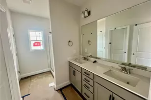 3879 Blackhills Rd, Fayetteville, NC 28311 - Photo 6