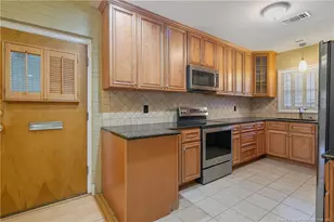 2118 Winterlochen Rd, Fayetteville, NC 28305 - Photo 14