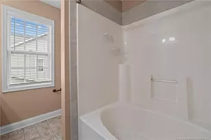 1746 Cherrypoint Dr, Fayetteville, NC 28306 - Photo 20