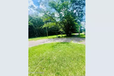 202 Millstone Court, West End, NC 27376 - Photo 8