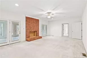 208 Woodsage Cir, Fayetteville, NC 28303 - Photo 20