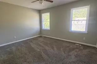 5904 Lake Terrace Ct, Fayetteville, NC 28304 - Photo 6