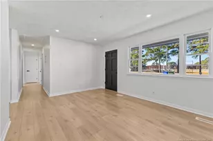 284 Bonanza Dr, Fayetteville, NC 28303 - Photo 8