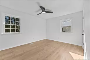 284 Bonanza Dr, Fayetteville, NC 28303 - Photo 14