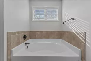 6711 Carloway Dr, Fayetteville, NC 28304 - Photo 10