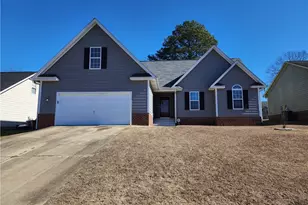 1505 Laurel Oak Dr, Fayetteville, NC 28314 - Photo 2