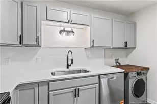 5982 Spinner Rd, Hope Mills, NC 28348 - Photo 10