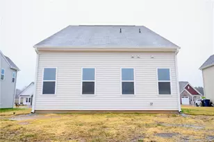 36 Furley St, Sanford, NC 27330 - Photo 2