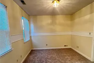 684 N Wilkinson Dr, Saint Pauls, NC 28384 - Photo 32