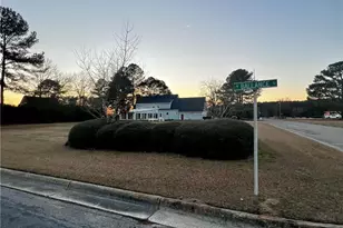 684 N Wilkinson Dr, Saint Pauls, NC 28384 - Photo 48