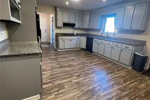 684 N Wilkinson Dr, Saint Pauls, NC 28384 - Photo 24