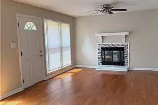 7069 Candlewood Dr, Fayetteville, NC 28314 - Photo 2