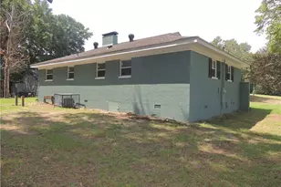 2025 Womble Dr, Fayetteville, NC 28306 - Photo 32