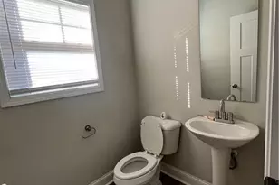 1628 Strickland Bridge Rd, Fayetteville, NC 28304 - Photo 10