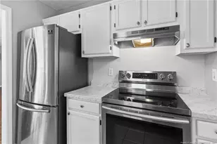 5764 Pepperbush Dr, Fayetteville, NC 28304 - Photo 10