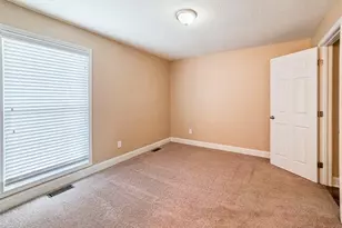 6560 Honeysuckle Dr, Fayetteville, NC 28304 - Photo 20