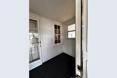 220 Winn Street, Mount Olive, NC 28365 - Photo 8