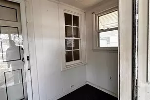 220 Winn St, Mount Olive, NC 28365 - Photo 8