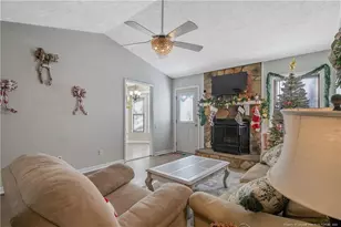 6381 Rhemish Dr, Fayetteville, NC 28304 - Photo 16