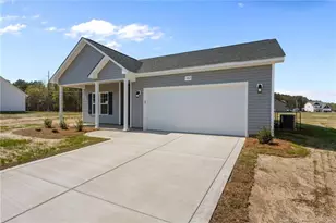 103 Orchard Ln, Parkton, NC 28371 - Photo 2