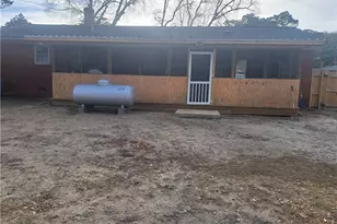 814 Eugene St, Fayetteville, NC 28306 - Photo 2