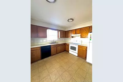 824 Glen Reilly Drive, Fayetteville, NC 28314 - Photo 2