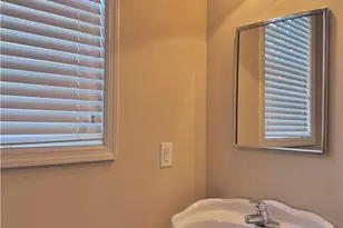 425 Georgetown Cir, Fayetteville, NC 28314 - Photo 6