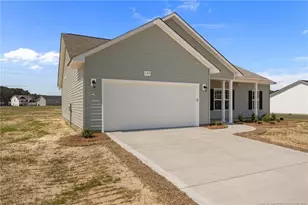 125 Orchard Ln, Parkton, NC 28371 - Photo 2