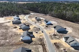 83 Orchard Ln, Parkton, NC 28371 - Photo 4